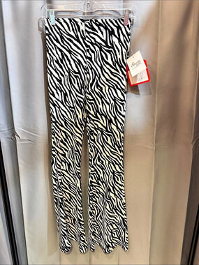 Zebra Print Leggings in Black & White NWT